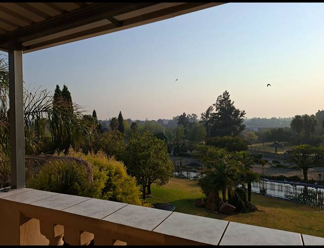 1 BEDROOM FLAT TO LET IN VAALPARK